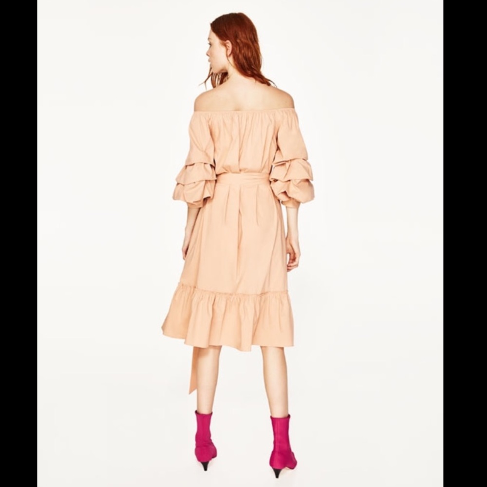 Off shoulder Zara dress - Picture 3 of 4
